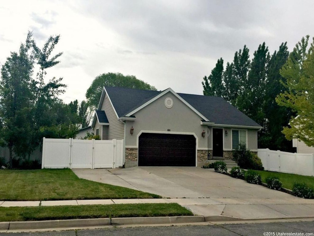1011 W 1075 N, Clinton, UT 84015 — photo 2