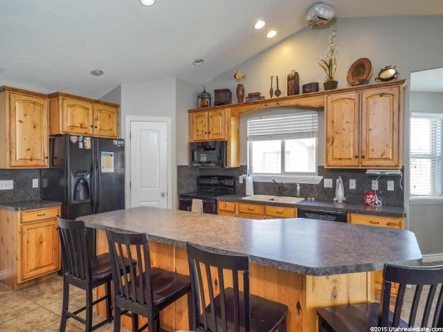 1992 N 2700 W, Clinton, UT 84015 — photo 9