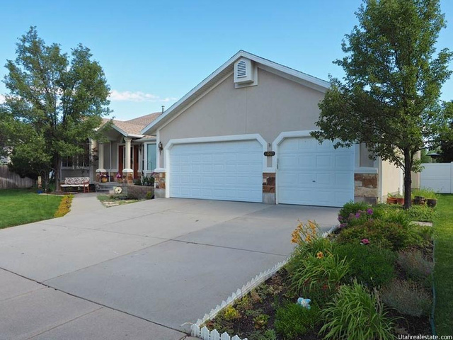 3061 E Ksel Dr, Sandy, UT 84092 — photo 5