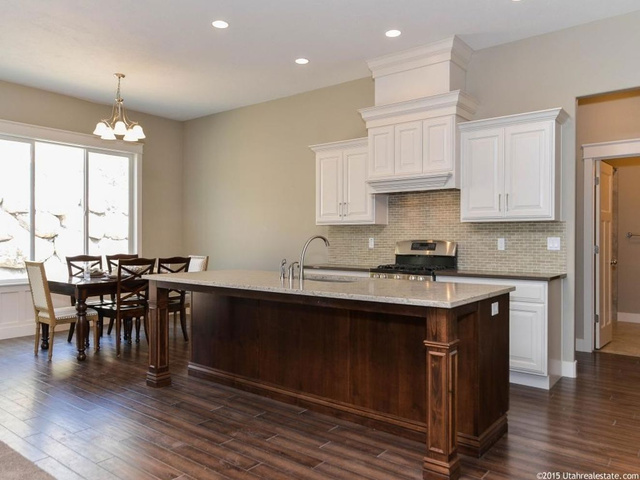 141 W Val Verda S, Bountiful, UT 84010 — photo 3