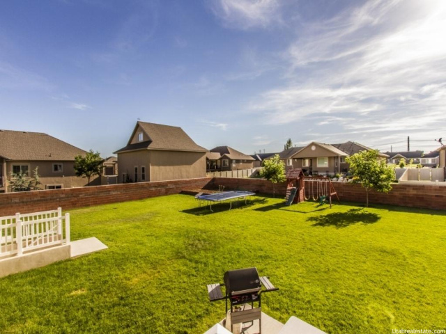 2139 S 2950 W, West Haven, UT 84401 — photo 7