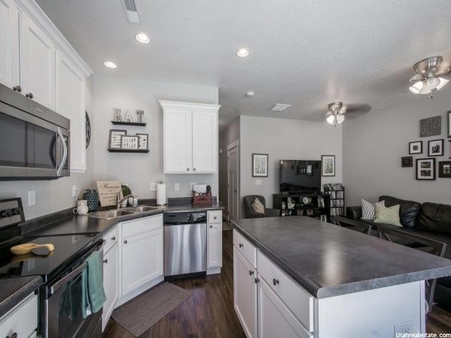 293 W 710 N, Centerville, UT 84014 — photo 10