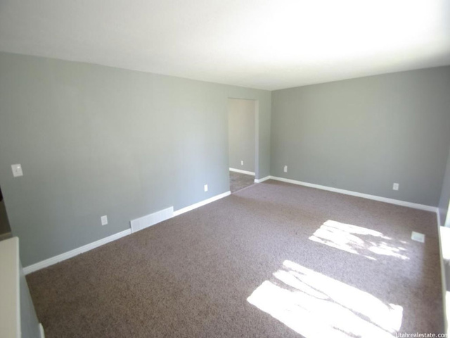 2448 N 890 W, Clinton, UT 84015 — photo 11