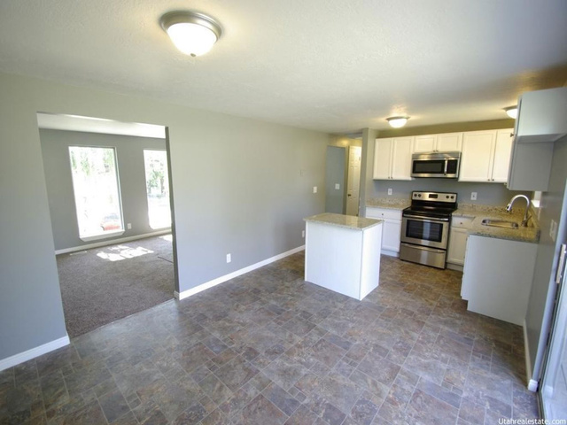 2448 N 890 W, Clinton, UT 84015 — photo 6
