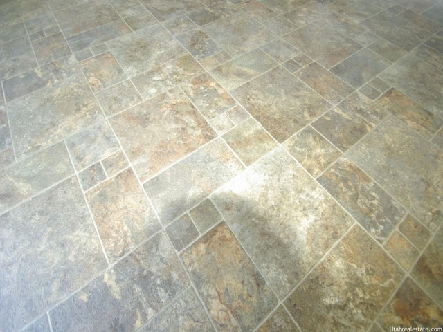 2448 N 890 W, Clinton, UT 84015 — photo 7