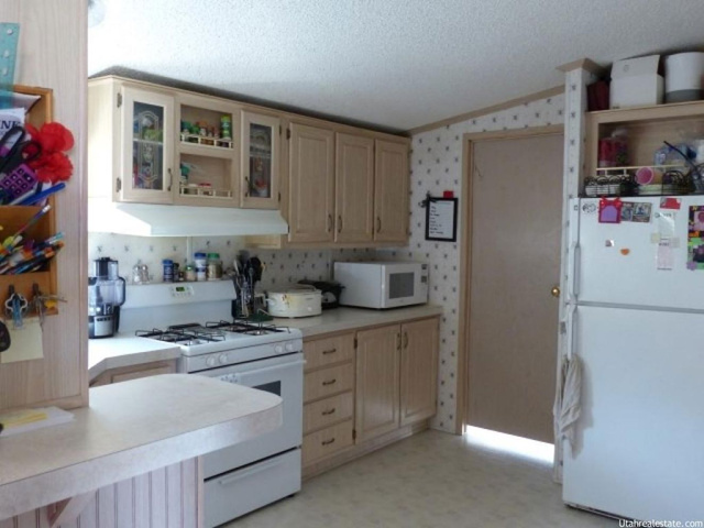 75 N 200 E, Huntington, UT 84528 — photo 9
