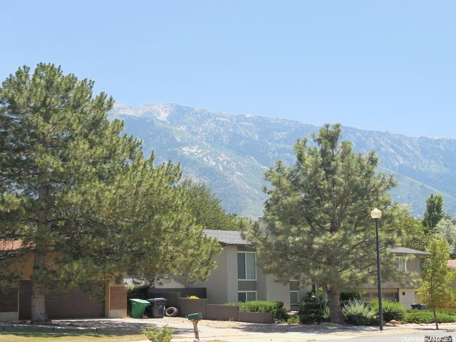 9548 S Rain Tree Dr E, Sandy, UT 84092 — photo 4