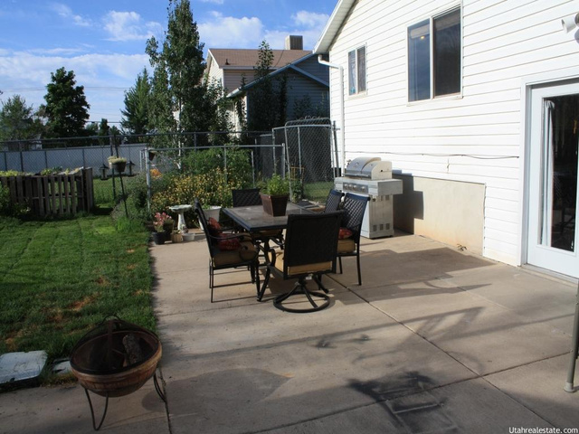 5560 S 3375 W, Roy, UT 84067 — photo 5