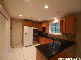 1346 E Ridgemark Dr, Sandy, UT 84092 — photo 8