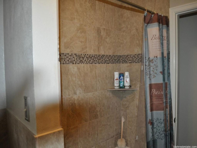 296 N Main, Malad City, ID 83252 — photo 8