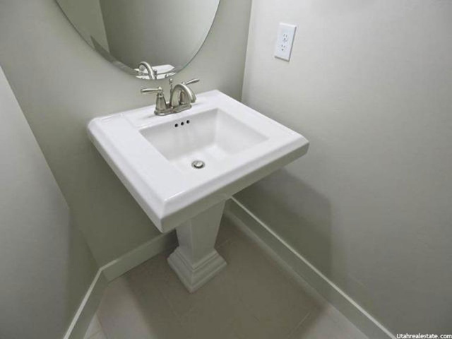 11135 S 1700 E, Sandy, UT 84092 — photo 9