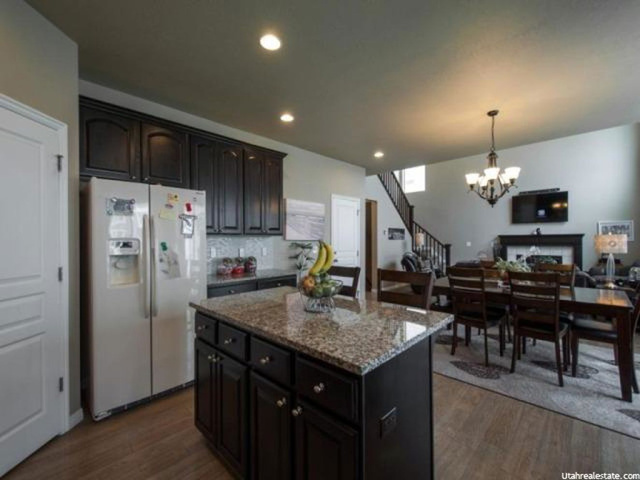 895 S Daisy Dr, Fruit Heights, UT 84037 — photo 11