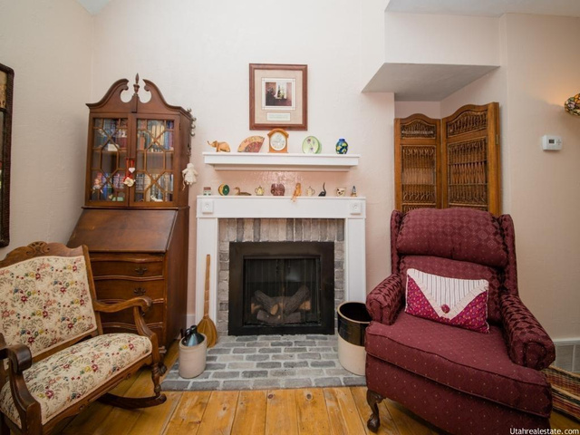 165 E 100 N #E, Logan, UT 84321 — photo 4