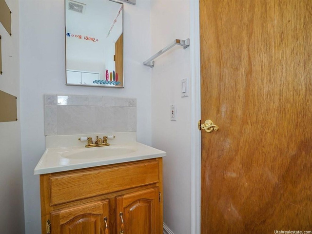 488 E 200 S #7B, Clearfield, UT 84015 — photo 12