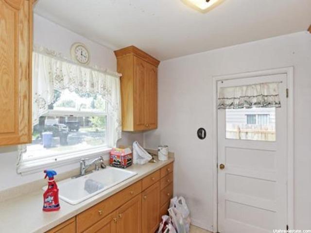1607 E Winward Dr, Holladay, UT 84117 — photo 6