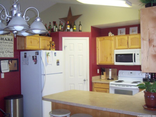 1737 N 2475 W, Clinton, UT 84015 — photo 9