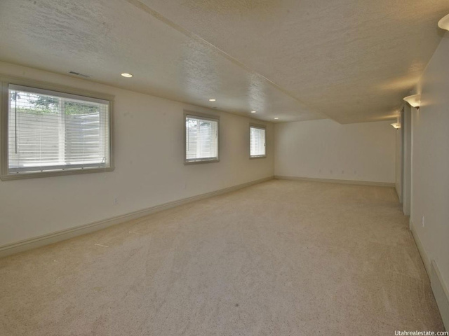 16 E 2150 N, Centerville, UT 84014 — photo 12