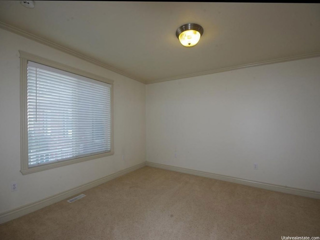 16 E 2150 N, Centerville, UT 84014 — photo 3
