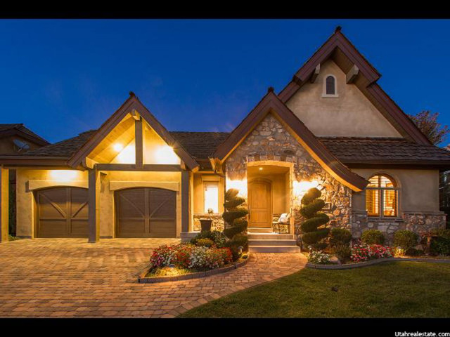 8293 S Bavarian Ct, Cottonwood Heights, UT 84093