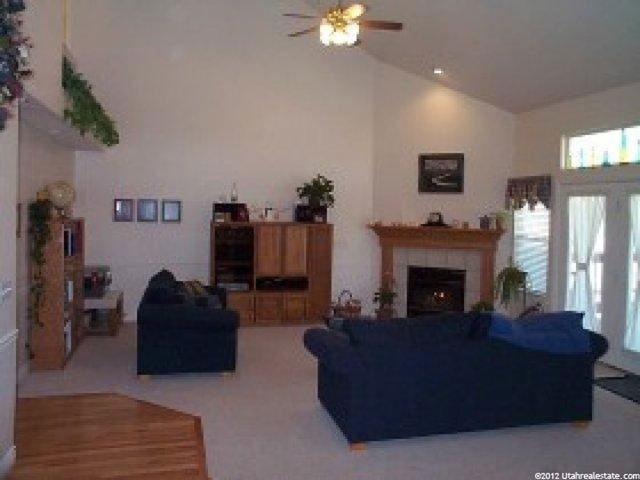 5393 Tomahawk Ln, Ogden, UT 84403 — photo 2
