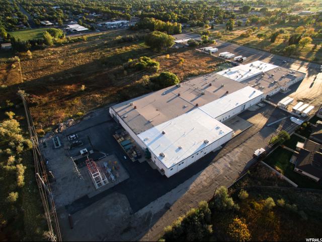 1080 N MAIN ST