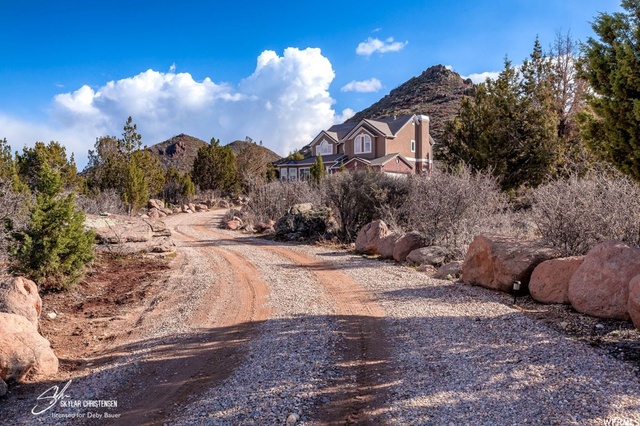 1322 S 500 E, New Harmony, UT 84757 — photo 2