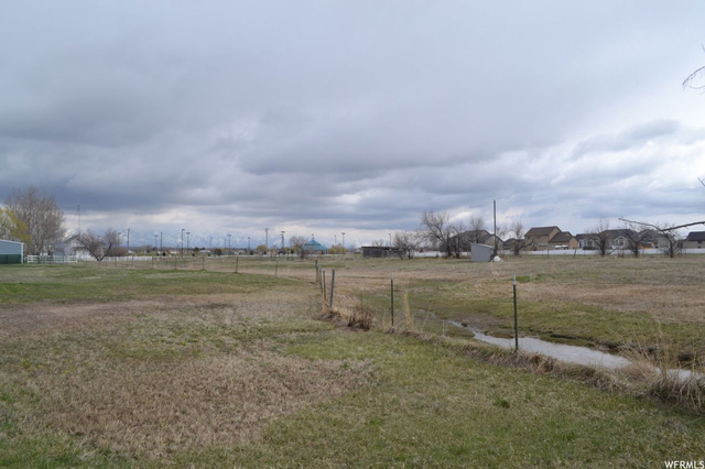 5573 S 4300 W, Hooper, UT 84315 — photo 9