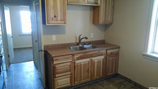 95 E Center St, Kamas, UT 84036 — photo 4