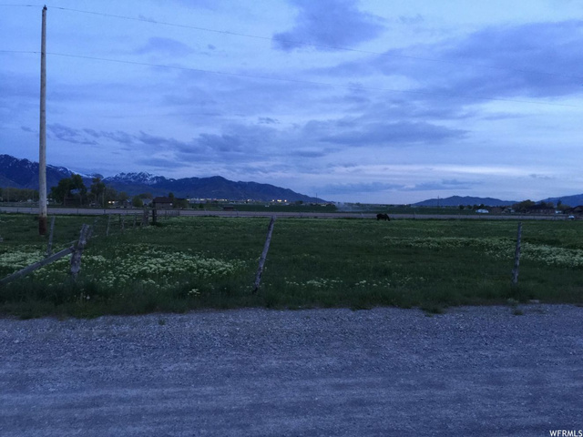 4750 S Ballpark Ln E, Erda, UT 84074 — photo 2