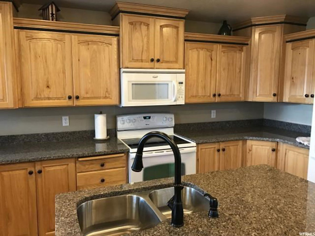 425 E Oneida St, Preston, ID 83263 — photo 9