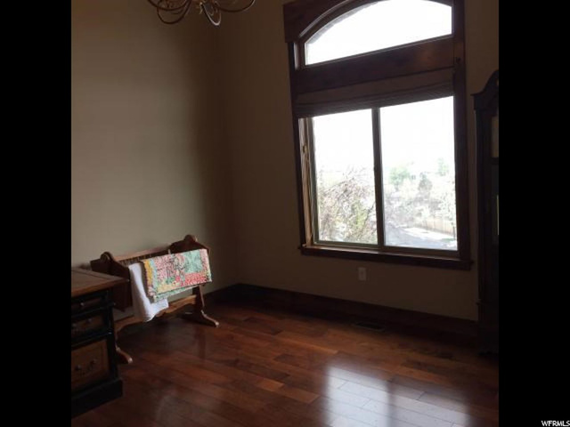 2596 S Fairway Cir E, Bountiful, UT 84010 — photo 7