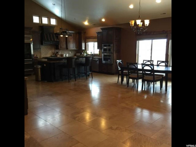 2596 S Fairway Cir E, Bountiful, UT 84010 — photo 8