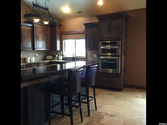 2596 S Fairway Cir E, Bountiful, UT 84010 — photo 9