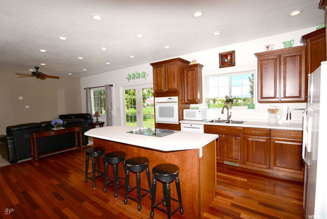567 E 2200 N, North Logan, UT 84341 — photo 8