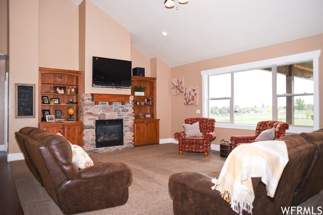 345 E 9500 S, Paradise, UT 84328 — photo 2