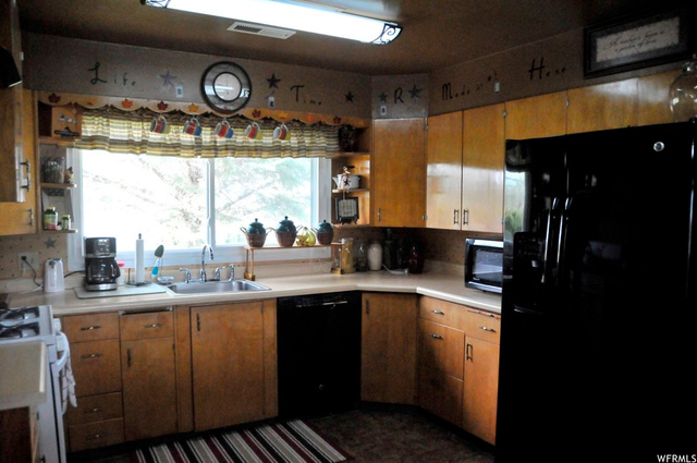 310 E 100 S, Gunnison, UT 84634 — photo 5