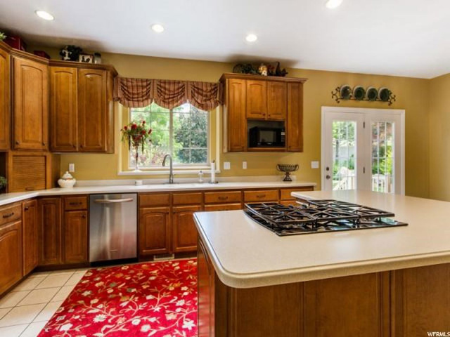 2885 E 3025 N, Layton, UT 84040 — photo 8