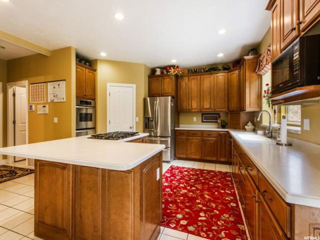 2885 E 3025 N, Layton, UT 84040 — photo 10