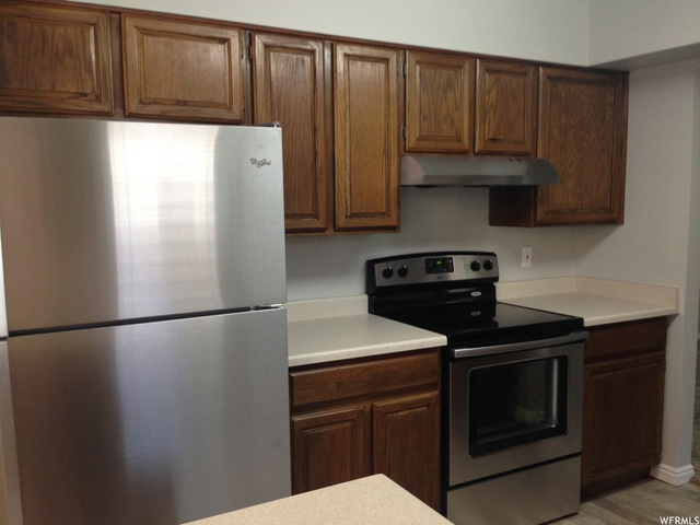 1375 E Vintry Ln, Murray, UT 84121 — photo 2