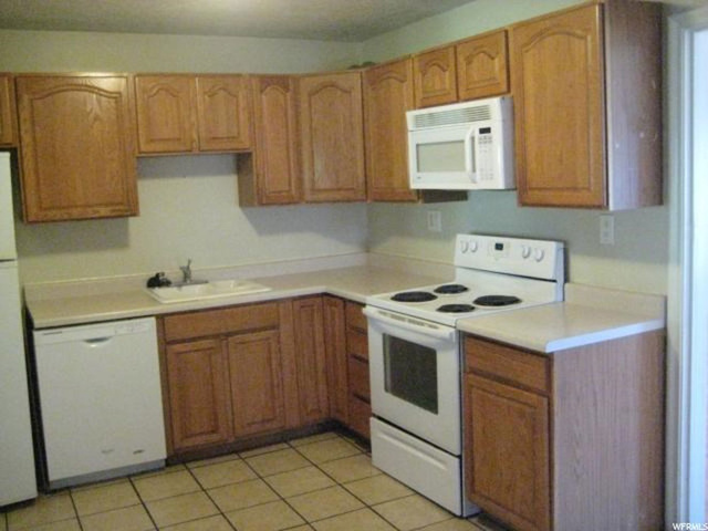 61 S 425 E, Layton, UT 84041 — photo 3