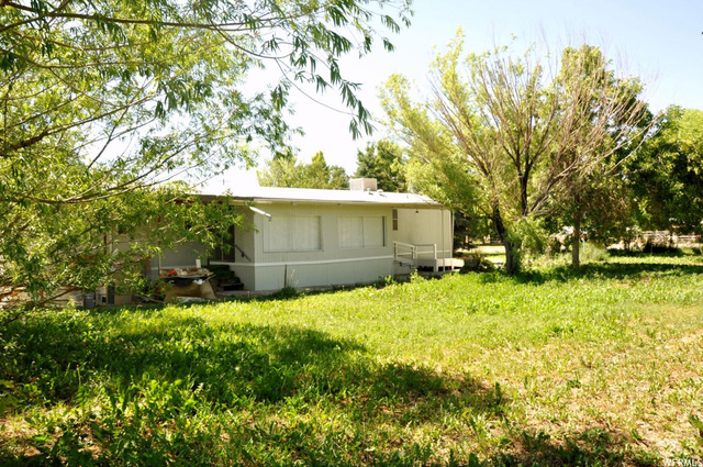 41 W Center St, Levan, UT 84639 — photo 2