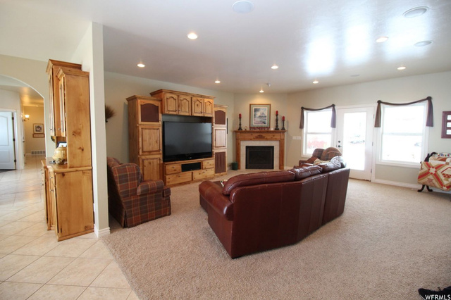 130 S Sherwood Dr E, Providence, UT 84332 — photo 6
