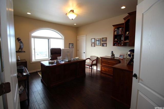 130 S Sherwood Dr E, Providence, UT 84332 — photo 8