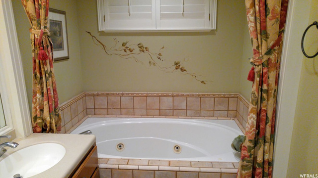 3681 Monterey Cir, Bountiful, UT 84010 — photo 11