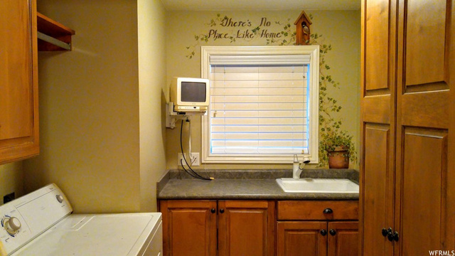 3681 Monterey Cir, Bountiful, UT 84010 — photo 8