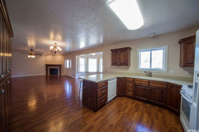 170 W 2050 S, Perry, UT 84302 — photo 5