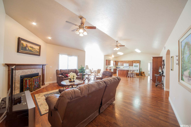 170 W 2050 S, Perry, UT 84302 — photo 6