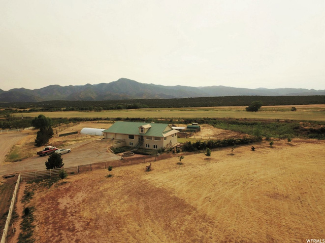 1068 S 3500 E, New Harmony, UT 84757 — photo 9