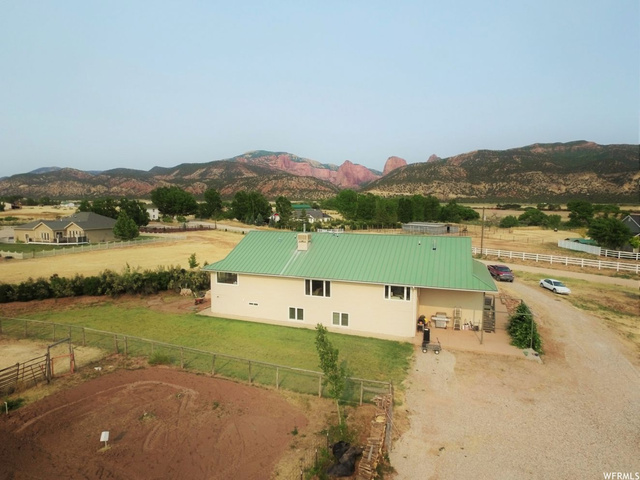 1068 S 3500 E, New Harmony, UT 84757 — photo 6