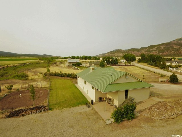 1068 S 3500 E, New Harmony, UT 84757 — photo 5